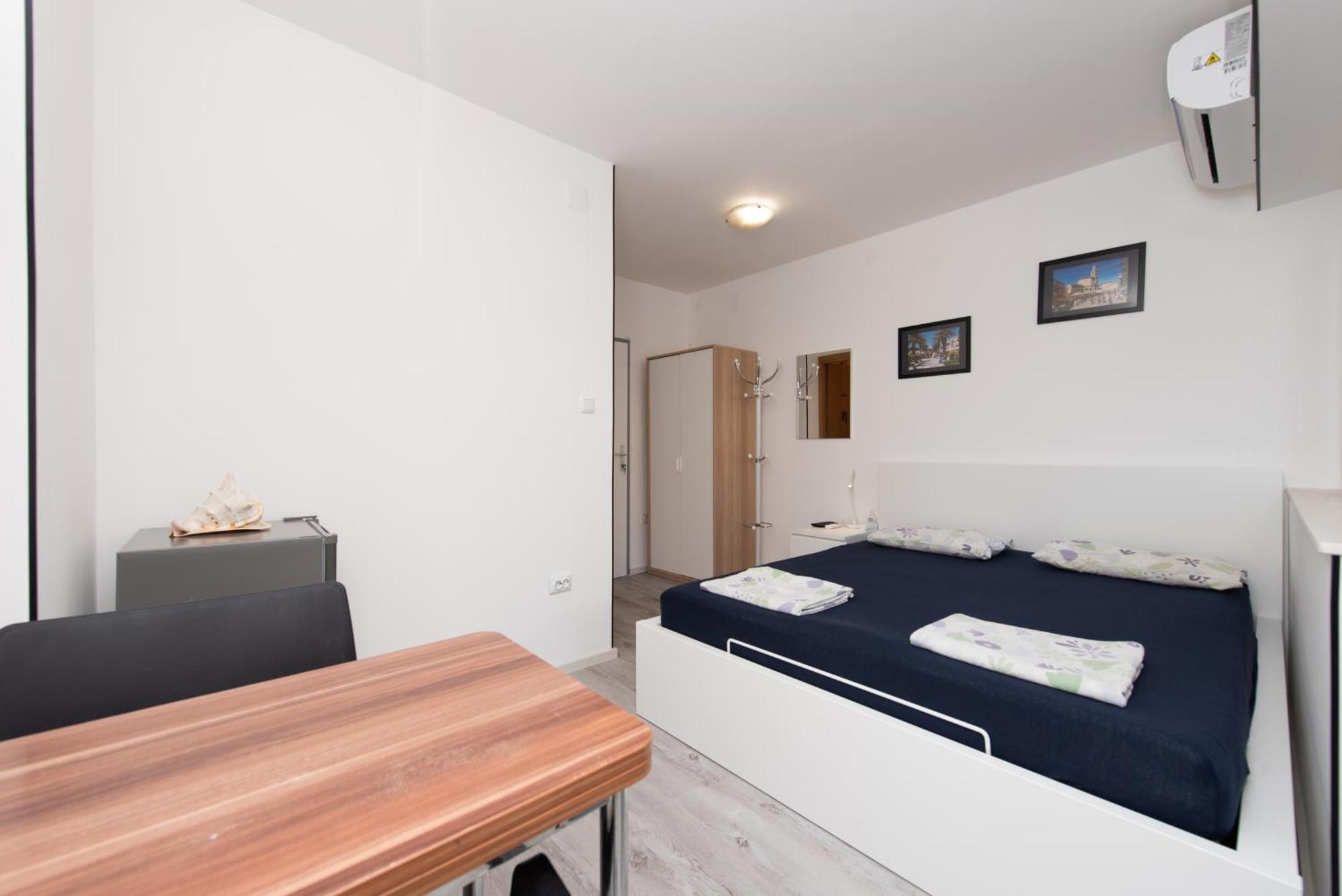 Laghanini Apartments Split Exteriör bild